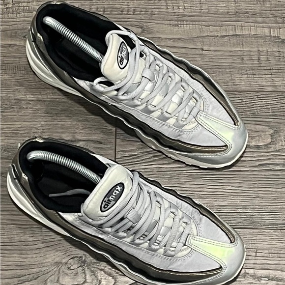 NIKE AIR MAX 95 BIG KIDS [SIZE 7Y/WOMENS 8.5] PLATINUM/RED BRONZE [AJ1899-001] - Picture 16 of 16